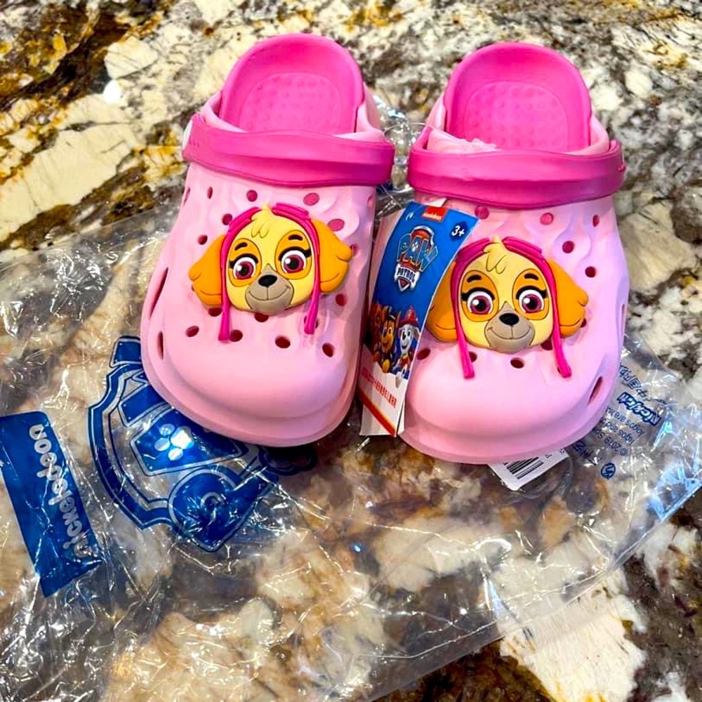 Paw Patrol Girl’s Crocs Size 10 (Toddlers)